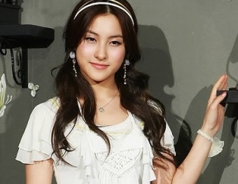 '계약해지통보' 카라 박규리, '심심타파' DJ 불참.. 연예활동 빨간불