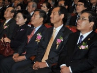 동곡상 32년만에 부활시킨 김준기 회장 벅찬 감회 털어놔