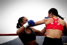 여성 복서 복장 논란 복싱경기에서 여성 성 상품화?