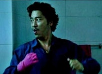 나는 살아있다 전병철 좀비보다 더 튀는 삼류 건달의 미친 존재감