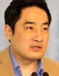 강용석 의원직 유지 