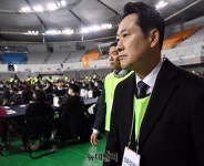 [현장] 선관위 특검, 송파 투표지 247만 장 공개검증… 국민의힘 참관단 입회