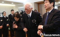 빈소 찾은 최형우 전 내무부 장관