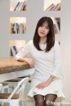 포즈취하는 김나영