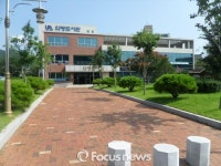 의령도서관 찾아가는 대출서비스, 책 읽는 의령군민 만든다