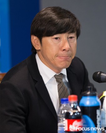 [포커스포토] 올림픽대표팀 명단 발표하는 신태용 감독