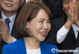 [포커스포토] 미소 짓는 전현희 더불어민주당 강남을 후보