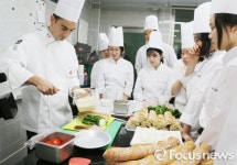 브리오슈도레 파티시에 꿈나무들 응원…직업체험교실 열어