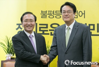 [포커스포토] 정진선 신임 원내대표, 정의당 원내대표 예방