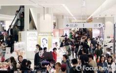 롯데피트인 산본 개장 첫 주말, 인파 몰려