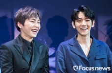 [포토] [K-포토] 환하게 웃는 시우민과 백현