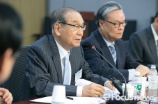 [포토] 인사말하는 김진현 이사장