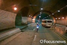거창소방서, 빼재터널서 합동소방훈련…초기진압·대피에 주력