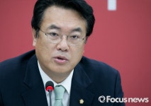 [포토] 모두발언하는 정진석