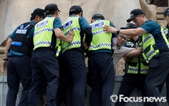 [포토] 알바노조 연행