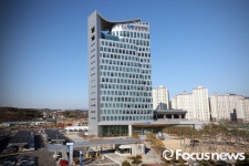 KOEN Sunny Project…깜깜이 마을에 태양광 발전기 설치