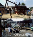 전주한옥마을에 가면 추억의 놀이터가 있다…체험시설 설치