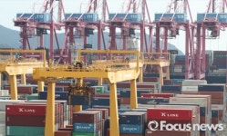 [포토] 가득찬 컨테이너