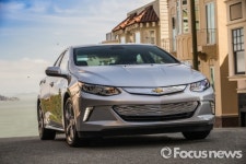 쉐보레 볼트 제주서 운행 시동…렌터카 도입 체험 확대