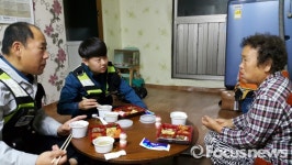 [포토] 정선署 사북파출소, ‘나눔 도시락Day’