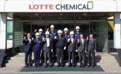 [포토] 롯데케미칼 여수공장 찾은 주형환 장관