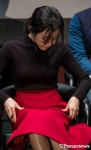 [포토] 문근영, 빨강 치마로 매력 뽐내요