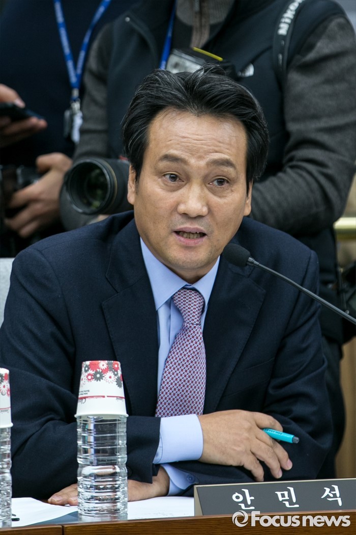 국정조사 특위, 윤석열 증인 채택…내란 혐의 진상규명 국회 갈등 여전