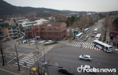 [포토] [11.26 5차 촛불집회] 청운동 주민센터 인근 모습