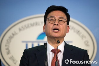 [포토] 원내대표 경선 출사표 던지는 정우택