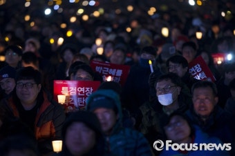 [포토] 제14차 촛불집회, '2월 탄핵 촉구'