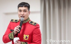 [포토] 입영 행사 사회 보는 제아 김태헌