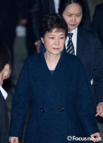[포토] 8시간 40분 구속영장 실질심사 마친 박근혜 전 대통령