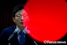 [포토] 대선 D-14, 유승민 적신호?