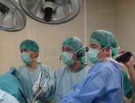 [메디포토] 건대병원 박진영 교수, 태국 학회서 수술 시연