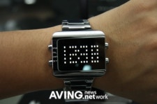 유진인터내셔널, 유광처리된 L.E.D 시계 출시