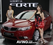 [에이빙걸]기아자동차의 포르테(FORTE) 출시 현장에서 만난 에이빙걸 (1) 이규리와 민서희