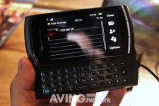 [2010 모바일월드콩그레스]Sony Ericsson to unveil Vivaz Pro adding a QWERTY keyboard