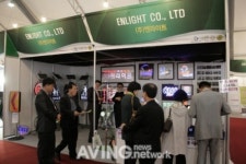 [그린에너지엑스포] 엔라이트, 태양광 이용 친환경 표지판 선보여