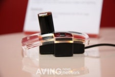 [CES2011] 다담, 투명디자인의 Riplus UBS 허브 선보여