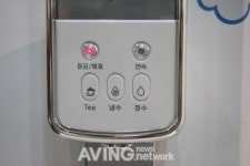 교원L&C, 국내 최초 순간온수기능 적용한 정수기 웰스 KW-P01W1 전시