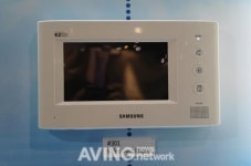 서울통신기술, 7인치의 컬러 LCD를 채용한 비디오 도어폰 삼성 이지온 SHT-3207XM 선보여