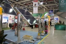 [국제그린에너지엑스포] 위스코하이텍, 태양광 추적하는 가로등 나왔다