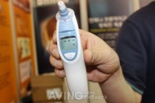 [인천 베이비&키즈페어 현장] 신우엠엔비, 아기 체온계의 정확성 높인 브라운 써모스캔 전시