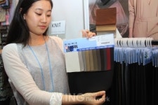 [PIS 2012 현장] 한솔에코, 니트 및 면·린넨 활용한 다양한 교직물 전시