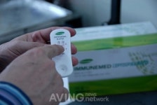 [강원바이오엑스포] 이윤메드, 급성열성질환 초기/후기항체 동시구별 진단키트 선보여