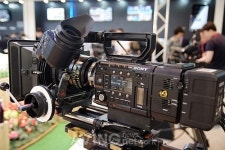 [KOBA 2013 현장] 소니의 리얼4K 씨네알타 카메라 PMW-F55