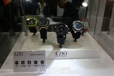 이지패션나르지오해남점 | [CES 2015] EZIO, '패션' 스마트 시계 선보여