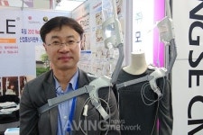 [KIMES 2015 영상] 모비유, 신개념 휴대용 링겔대 EZpole 전시