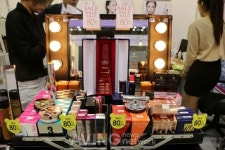 [K-Beauty 2015 어워드 영상] 고객 needs 맞춘 피플앤코 칼라 코스메틱 동상 수상!