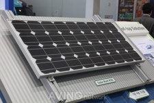 [국제그린에너지엑스포 영상] 비용절감 가능한 지붕형 태양광 설치 시스템 솔라루프, 아이솔라